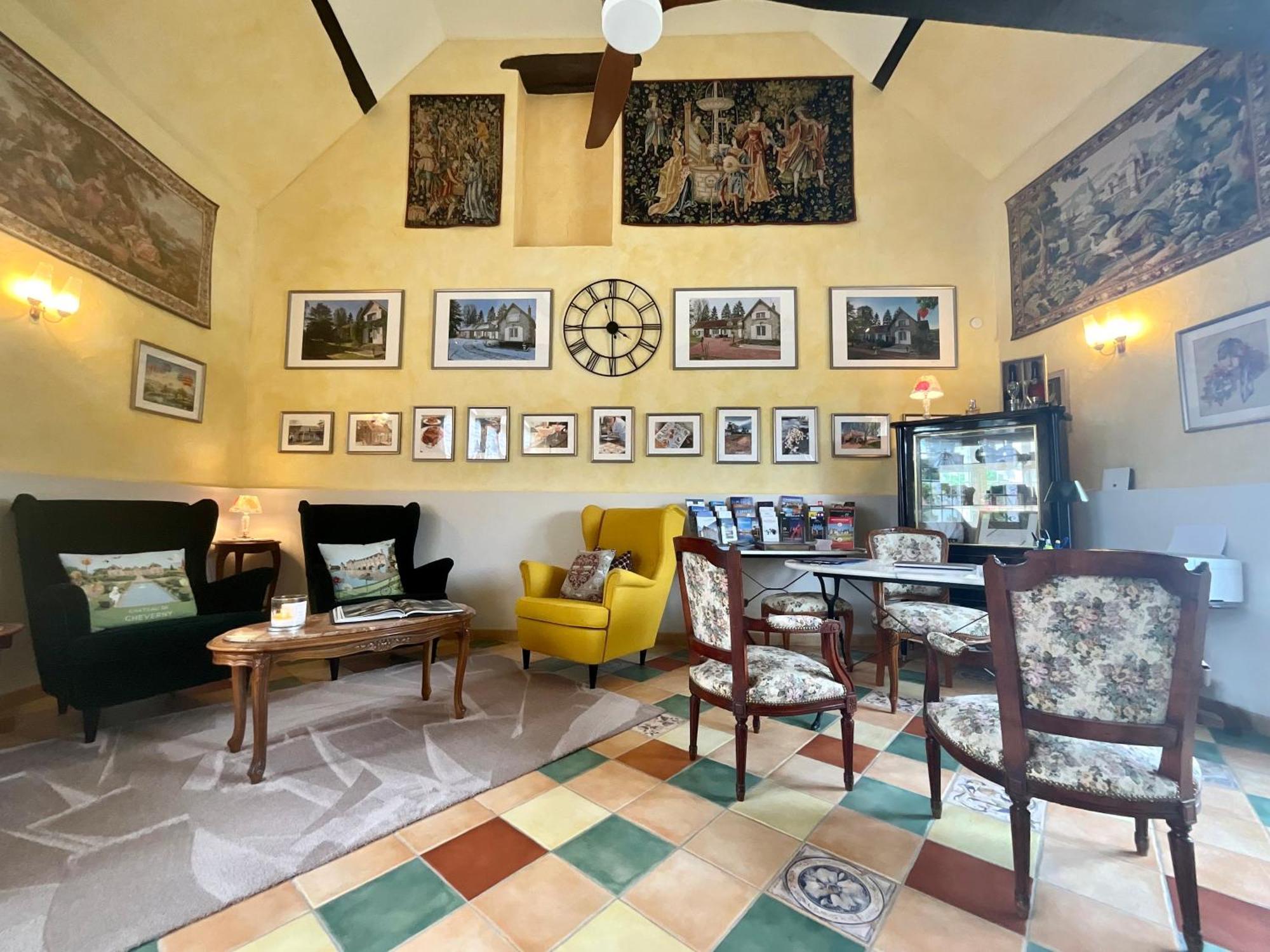Sans Souci Bed And Breakfast Luxe Heated Pool And Restaurant Luzillé Εξωτερικό φωτογραφία